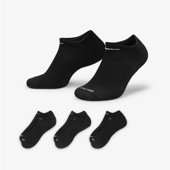 NIKE Training No-Show Socks (3 Pairs)
Nike Everyday Plus Cushion
NWT - Picture 1 of 4